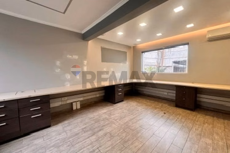 Quinta normal /comercial /industrial  740m²