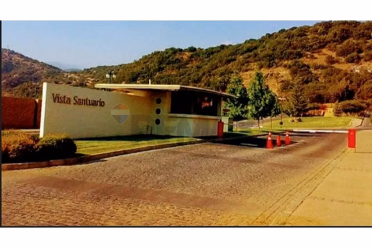 Terreno en condominio vista santuario