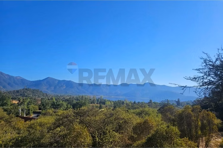 Parcela de 5.930 m² en laguna de aculeo