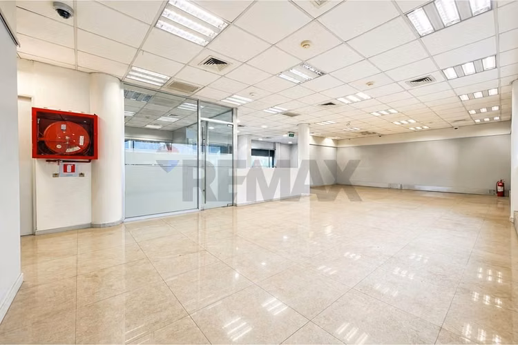 Edif. aislado 467 m² | 8 estac subterraneos