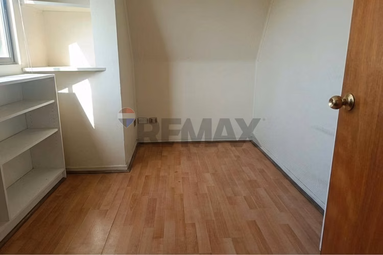 Casa en ñuñoa en pasaje por 8.900uf - Imagen 2