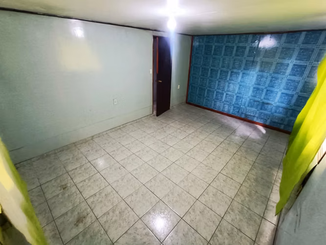 181 M2 CONTRUIDOS Y 219 M2 DE TERRENO 7D 3 B