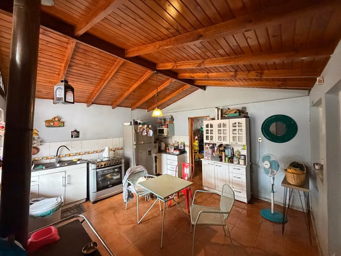 TERRENO INDUSTRIAL 880 M2 CON CASA/OFICINA PARA NEGOCIO