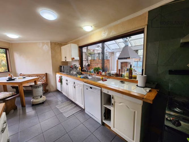 HERMOSA CASA EN CONDOMINIO LAS LOMAS! A PASOS DE LA CAPITANIA DE PUERTO VARAS - Imagen 8