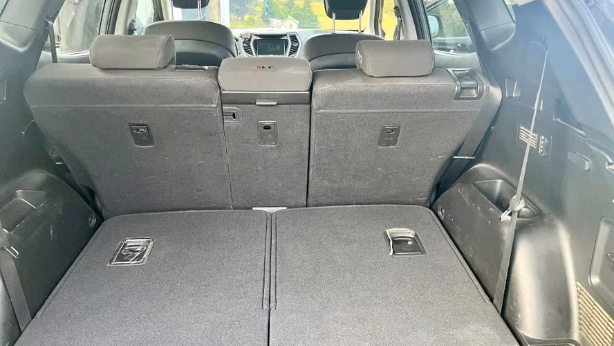 SANTA FE 2018 • 2.2 DIESEL • 4X4 • AUTOMÁTICA • 7 PASAJEROS - Imagen 4