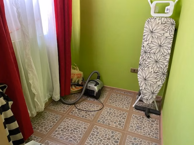 Dpto amoblado Cond Don José central  (73856)