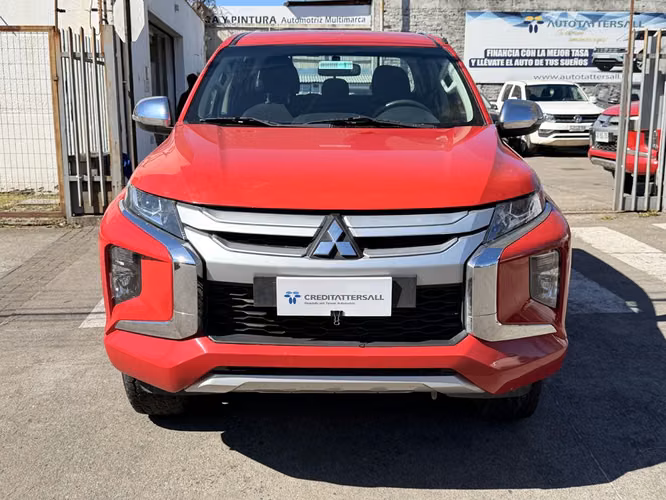 MITSUBISHI L200 2022 - Imagen 2