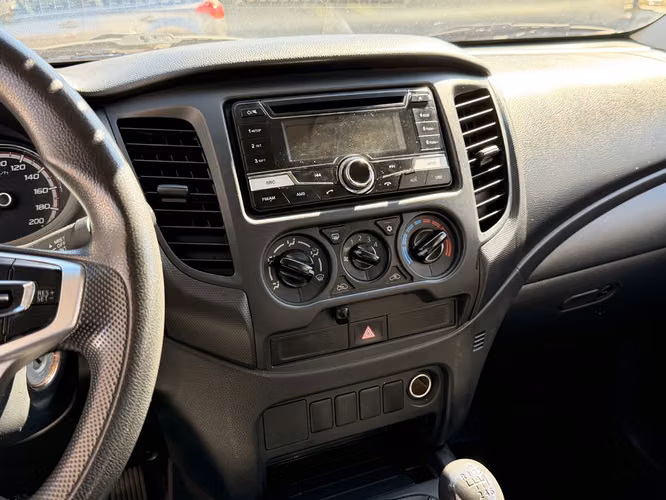 MITSUBISHI L200 2022 - Imagen 14