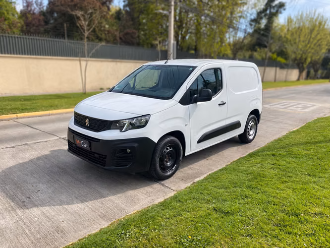 PEUGEOT PARTNER HDI PACK AA EV - 2024 | 4719 - Imagen 3