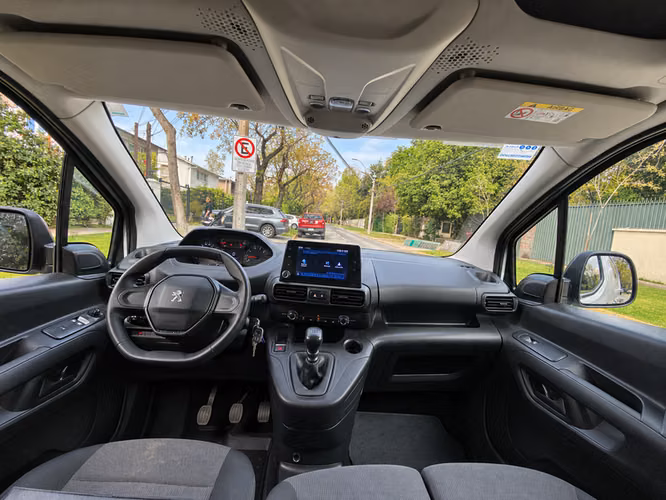 PEUGEOT PARTNER HDI PACK AA EV - 2024 | 4719 - Imagen 16