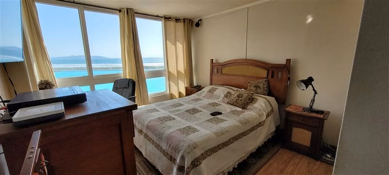 Amplio Depto en venta 4 dorm. 3 Baños Laguna del Mar LS - Imagen 7
