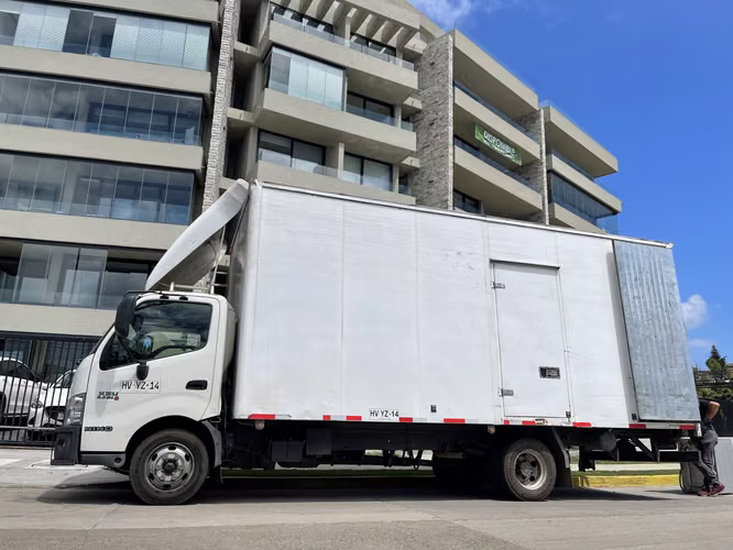  VENDO HINO XZU 8.5 – AÑO 2017