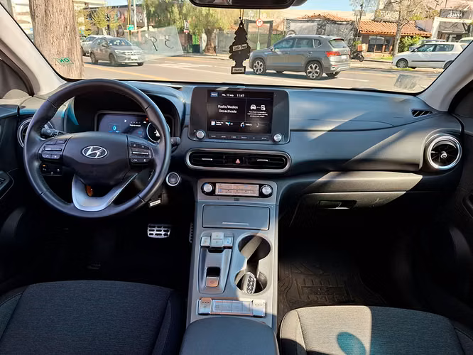 HYUNDAI KONA ELÉCTRICO 2023 - Imagen 8