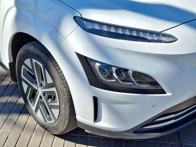 HYUNDAI KONA ELÉCTRICO 2023 - Imagen 7