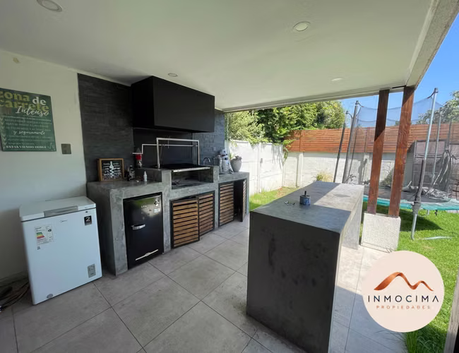 ¡Con Piscina, Terraza y Quincho! Vive de vacaciones en Peñalolén - Imagen 9