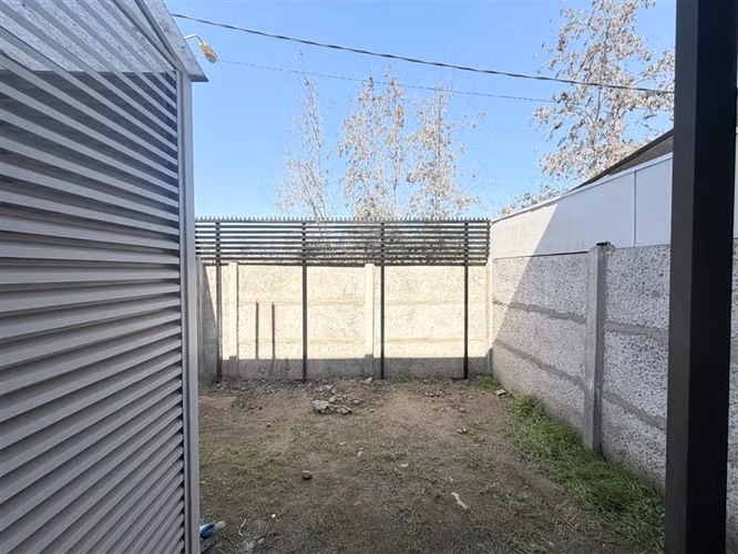 Casa en arriendo nueva de 3 dorm 2b en condom en Peñaflor