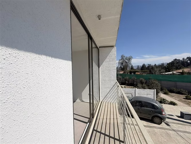 Casa en arriendo nueva de 3 dorm 2b en condom en Peñaflor