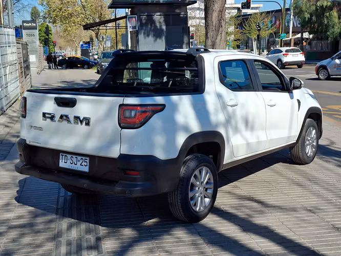 RAM 700 2024 - Imagen 6