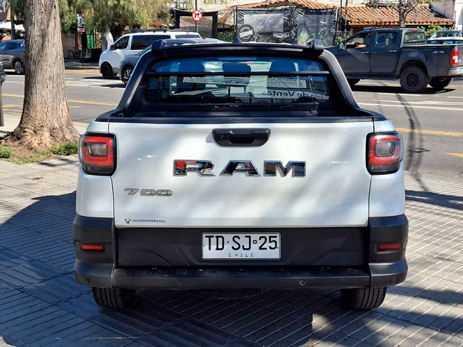 RAM 700 2024 - Imagen 5