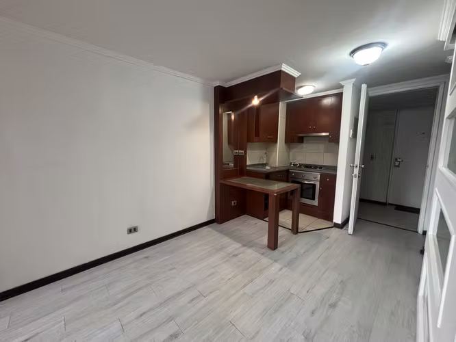 ARRIENDO DPTO CENTRICO PRIMER MES GRATIS - Imagen 2