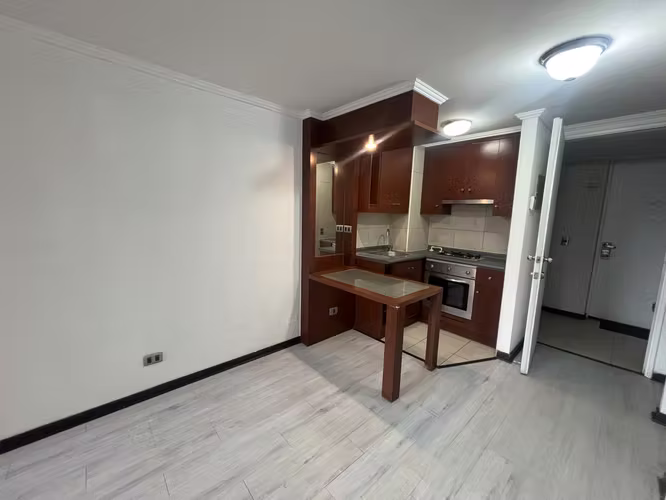 ARRIENDO DPTO CENTRICO PRIMER MES GRATIS - Imagen 3