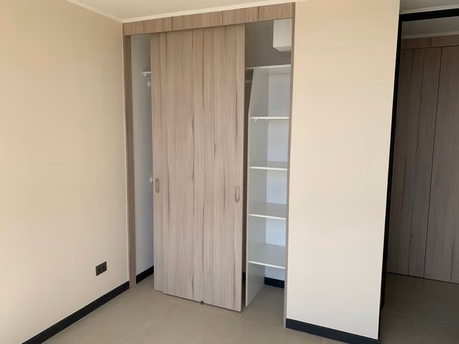 Departamento a pasos del metro, 3 dormitorios, 1 baño, 1 Bodega, 1 estacionamiento - Imagen 6