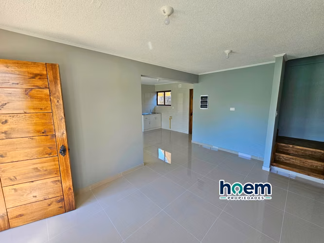¡Casa completamente remodelada en Villa Doña Antonia! - Imagen 3
