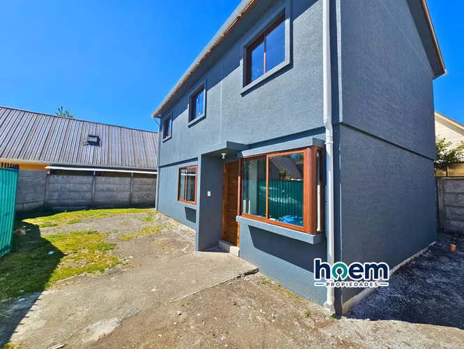 ¡Casa completamente remodelada en Villa Doña Antonia! - Imagen 2