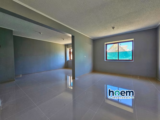 ¡Casa completamente remodelada en Villa Doña Antonia! - Imagen 6