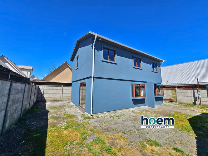 ¡Casa completamente remodelada en Villa Doña Antonia! - Imagen 19