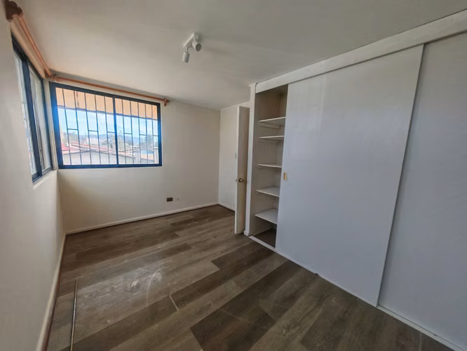 ARRIENDO CASA RECIEN REMODELADA, MELIPILLA