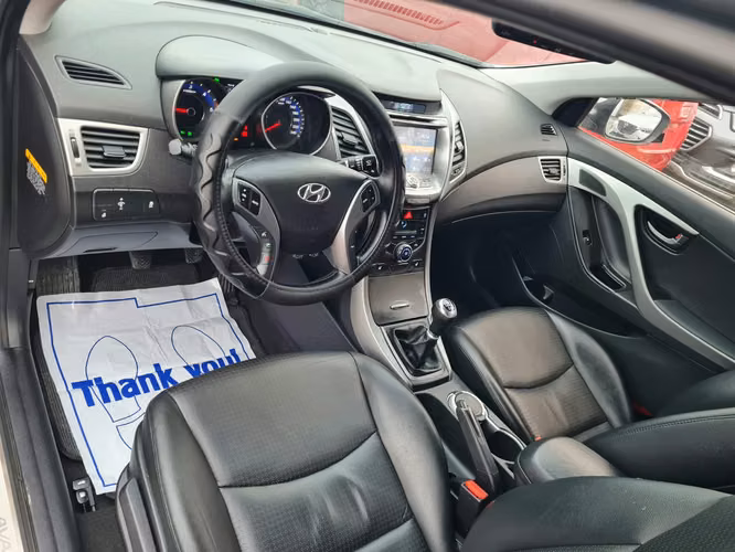 Hyundai Avante 2014