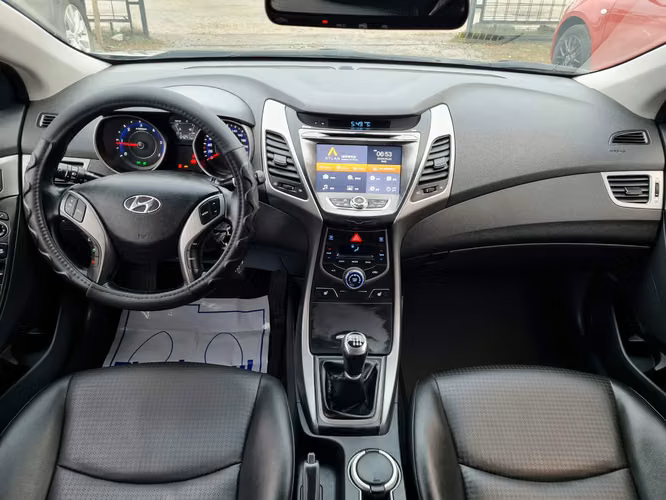 Hyundai Avante 2014