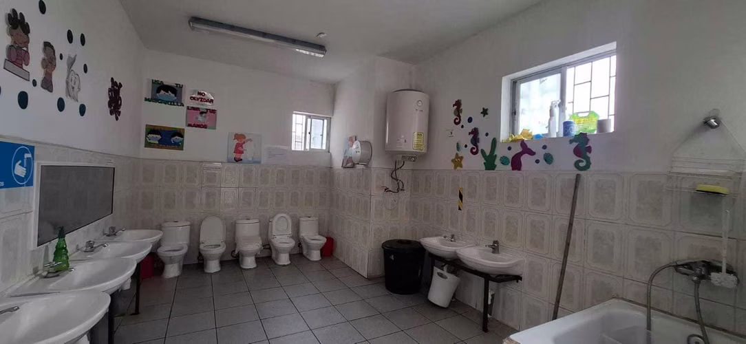 Se vende Jardin infantil Las Compañias (183490) - Imagen 15