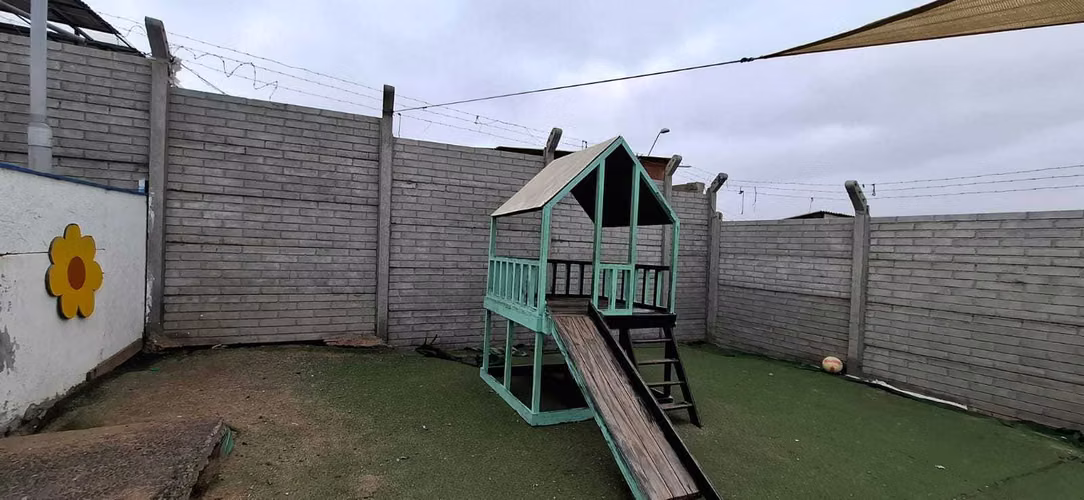 Se vende Jardin infantil Las Compañias (183490) - Imagen 7