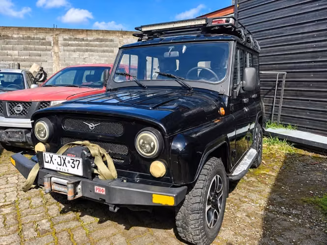 UAZ Hunter