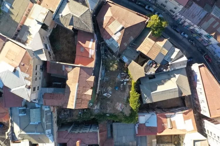 Terreno Plano Con Proyecto Edificio, Cerro Alegre - Imagen 1
