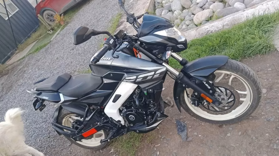 Bajaj pulsar ns200fi