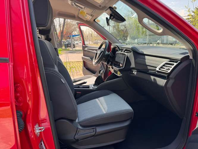 MAXUS T60 GLX PLUS DIESEL 2.0 MEC 6 VEL 4X4 FULL CARPLAY 10 AIRBAG CAMARA ASISTENCIAS DE CARRIL VER EN LAS CONDES 2024