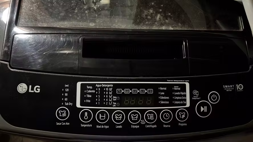 Se vende Lavadora LG y Refrigerador Mademsa, solo algunos meses de uso.