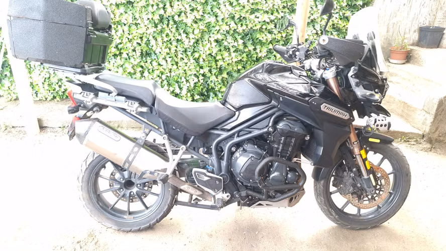 Triumph 2012 1200 en muy buen estado