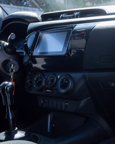 TOYOTA HILUX 2.4 DX DIESEL 4X4  2022  - Imagen 9