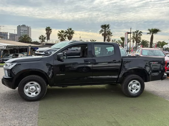 Chevrolet Colorado 2.8TD WT MT 4WD S (C) 2025 - Imagen 8
