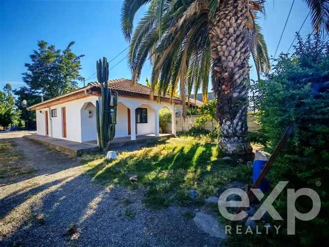 Casa con amplio terreno en venta en Quinta de Tilcoco - Imagen 4
