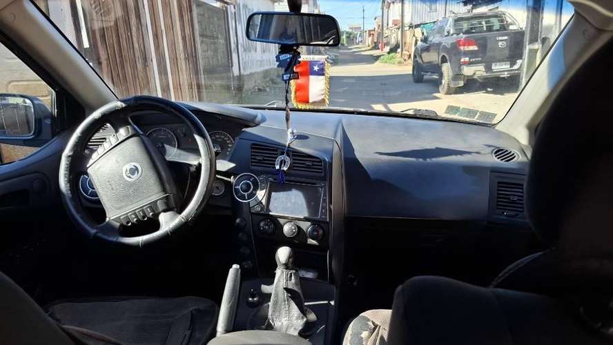 CAMIONETA SSANGYONG NEW ACTYON SPORT 2.0  GRIS