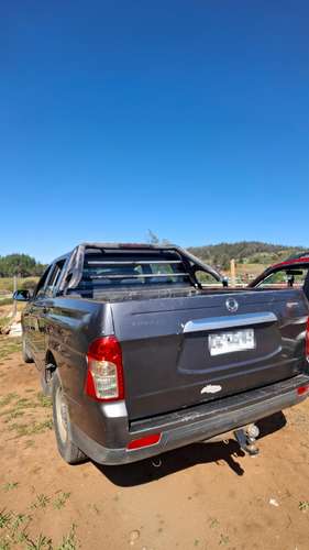 CAMIONETA SSANGYONG NEW ACTYON SPORT 2.0  GRIS