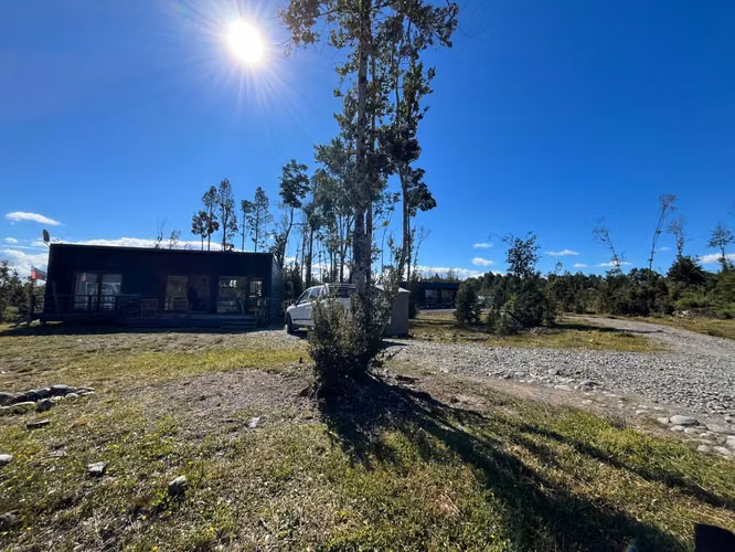 OPORTUNIDAD! Hermosa Parcela con 2 Cabañas en Puerto Varas - Imagen 10