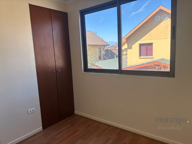 Hermosa casa en arriendo Buin