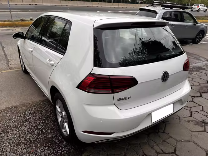 VOLKSWAGEN GOLF 1.6 AUT. 2018 ÚNICO DUEÑO 80.000 KM. - Imagen 7