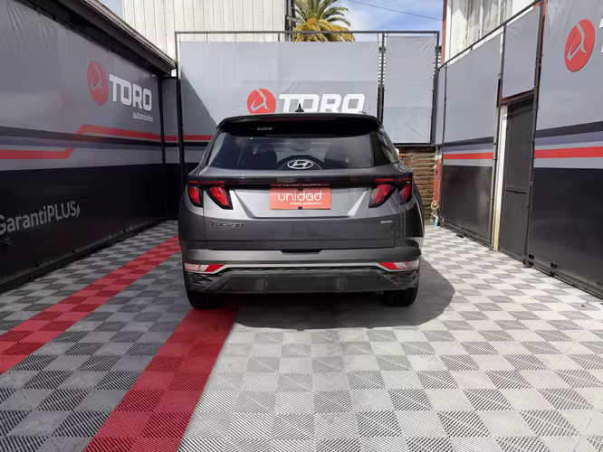 HYUNDAI TUCSON NX4 2.0 AT 4WD (PIE DESDE $5.800.000)